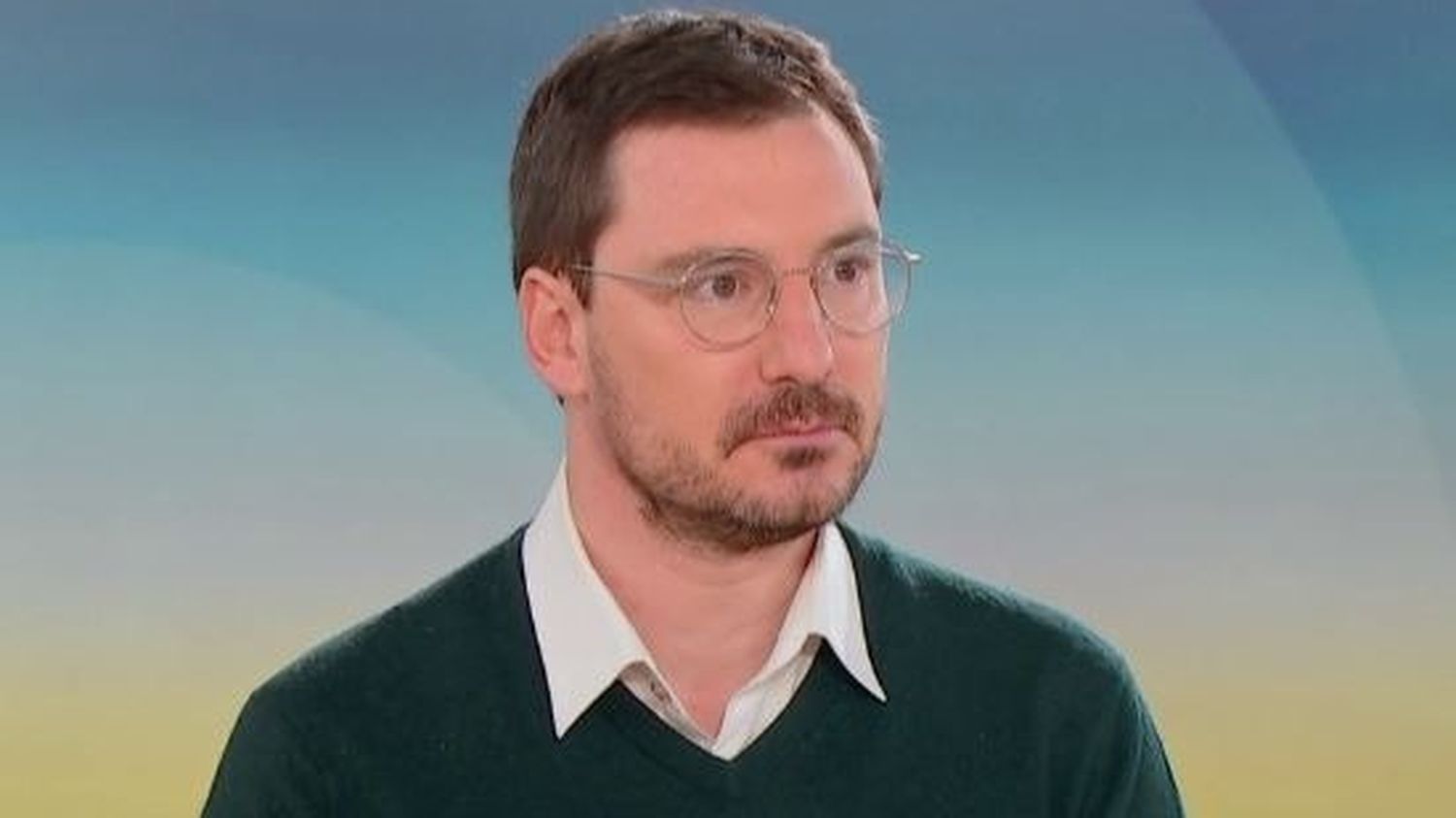 Türkiye Hükümeti: Başından beri sallantılı bir ekip — Aurélien Devernoix'in analizi (RFI)