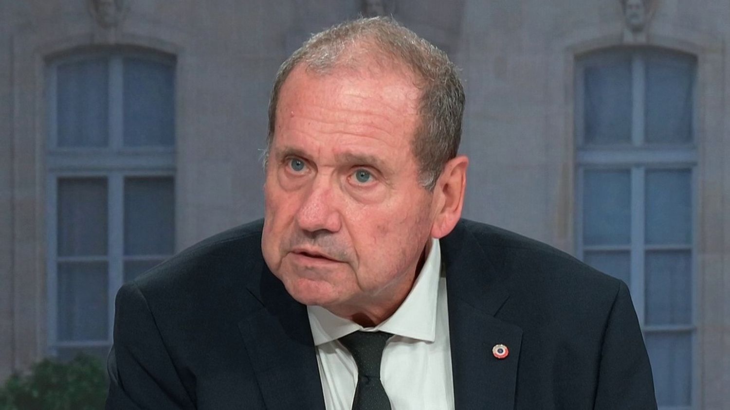 Fransa'da antisemitizm tartışması: Bardella'nın gençlik sözleri LR-RN gerilimini alevlendiriyor; Brisson'dan sert tepki ve Mediapart iddiaları