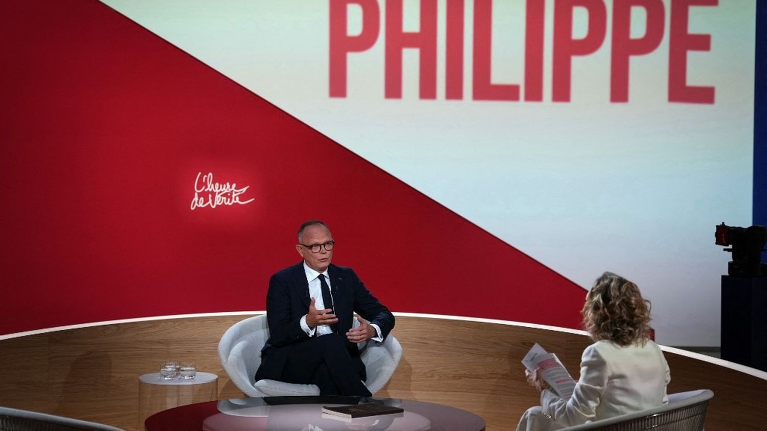2027 Cumhurbaşkanlığı Seçimi: Edouard Philippe ile 'Gerçeğin Saati' İlk Bölümünü Yeniden İzleyin