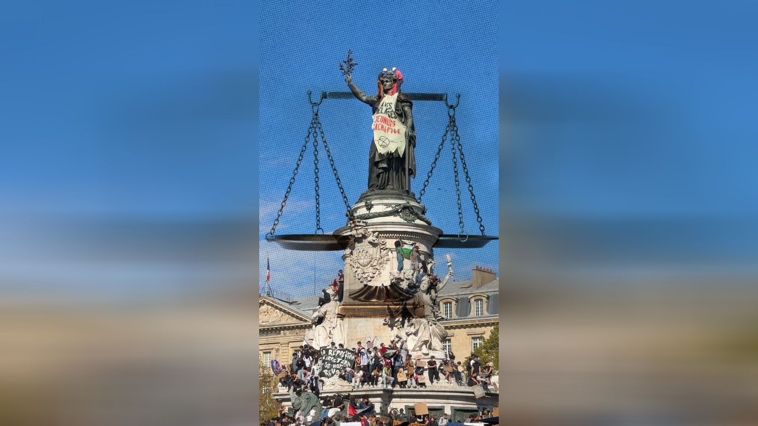 Türkiye'de Lise Öğrencilerinin Öfkesi: Avukatlar Öğrencilerin Yanında Baskıya Karşı Ses Verdi
